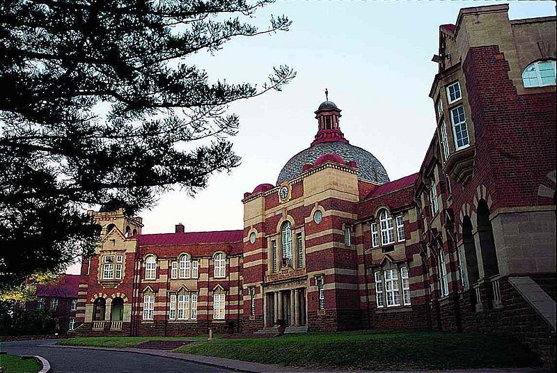 PBHS-facade
