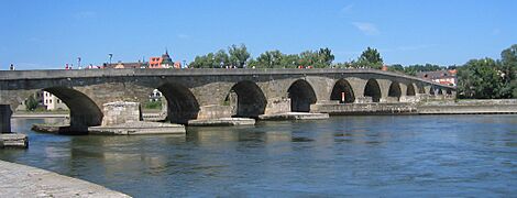 Regensburg - Steinerne Bruecke ohne Dom