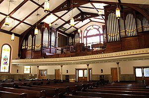 Sacred Heart - Charleston interior 03