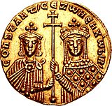 Solidus of Constantine VII with Zoe (reverse)