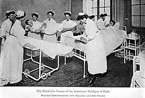 The school for nurses, Paris; A history of nursing, 1912 Wellcome L0001677