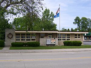 Village Hall- Mishicot, WI - Flickr - MichaelSteeber (3)