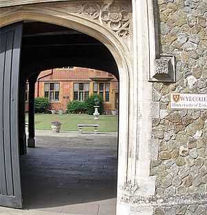 Wye College - geograph.org.uk - 1411252