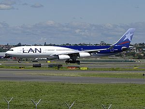 Airbus A340-313X, LAN Airlines AN0774676