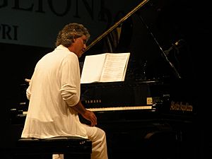 Andrea Bocelli with piano @ Premio Faraglioni 2009