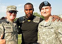 Anquan Boldin with US Army soldiers in 2010