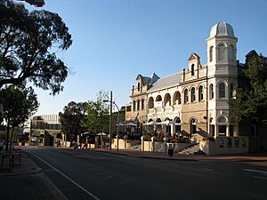Broken Hill Hotel Albany Highway Victoria Park
