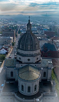 Cathedral of the Blessed Sacrament, Altoona PA - July 2018.jpg
