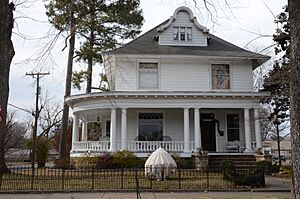 Davis House, Clarksville, AR