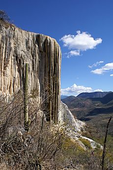 Formaciones rocosas de Hierve el Agua, Oaxaca, México.