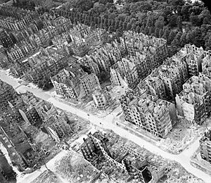 Hamburg after the 1943 bombing