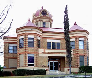 Kinney courthouse