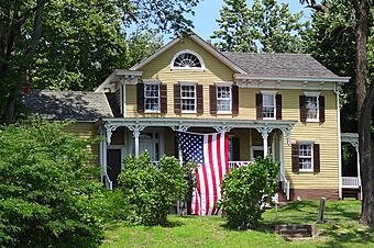 Metlar-Bodine House, Red, White, and Boom, Piscataway, NJ.jpg