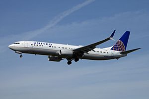 N62895 Boeing 737-900 ER United Airlines Los Angeles 23Feb19