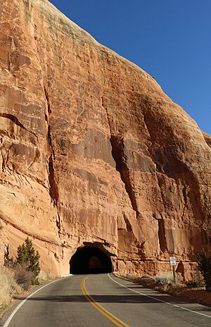 Rim Rock Drive west lower tunnel