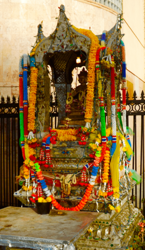 Sidewalk shrine outside Thailand Plaza, Los Angeles, 2015