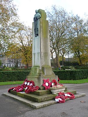The war memorial, St John-at-Hackney (geograph 4251871 cropped)