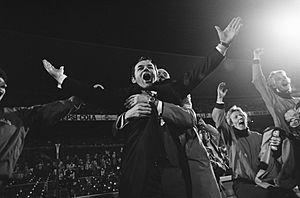 Trainer Boskov (FC Den Haag) juichend, Bestanddeelnr 927-9293