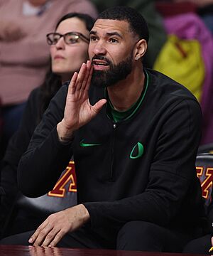 Tre Simmons (cropped).jpg