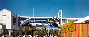 UnderWaterWorld-entrance.jpg