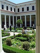 060807-006-GettyVilla005courtyard