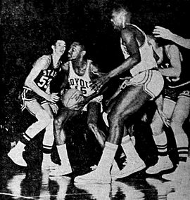 1963 Loyola v Miss State, Harkness angling for layup