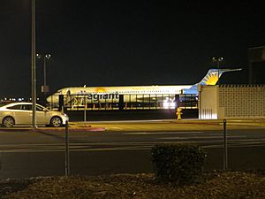 Allegiant MD-82 at Stockton Airport 2, Jan 2016