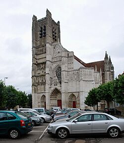 Auxerre Saint-Etienne façade occidentale