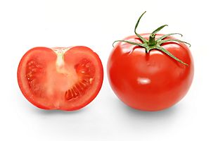 Bright red tomato and cross section02