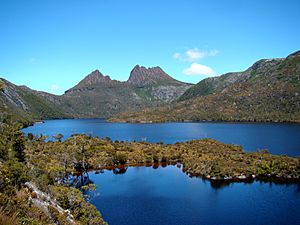 Cradle Mountain Behind Dove Lake