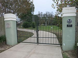 Dewalt TX 1850 Cemetery