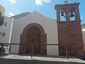 Fachada de la Iglesia de San Andrés, SC de Tenerife.jpg