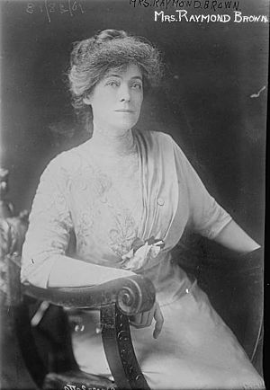 Gertrude Foster Brown Mrs. Raymond Brown ca 1913.jpg
