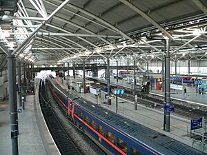 Overview of Leeds City railway station 13