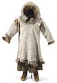 Tøj til kvinde fra inuit i Nordalaska - Woman’s clothes from Inuit in northern Alaska (15331621455)