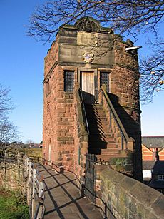The Phoenix Tower on the city walls - geograph.org.uk - 631566
