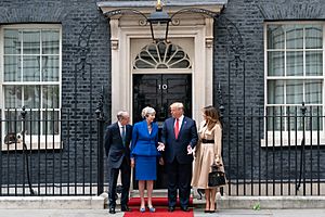 The President and First Lady in the U.K. (48051460716)