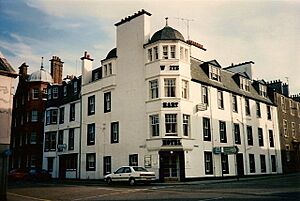 White Hart Hotel, Campbeltown - geograph.org.uk - 369718
