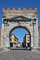 Arch of Augustus at Ariminum, dedicated to the Emperor Augustus by the Roman Senate in 27 BC, the oldest Roman arch which survives, Rimini, Italy (19948839545)