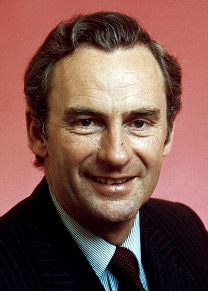 Bill Hayden 1974 (cropped)