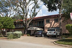 Cruzon Place (1 of 1)