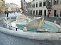 Fontana della Barcaccia restaurata, guardando verso Piazza Mignanelli