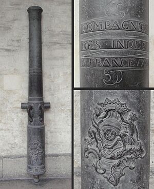 French East Indies Cannon de 4 bronze 1755 Douai 84mm 237cm 545kg iron ball 2kg