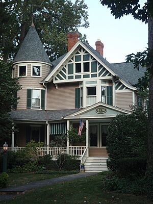 House in Garrett Park 3a