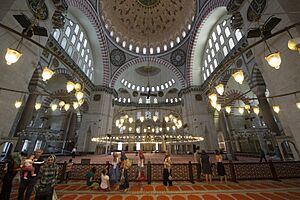 Istanbul Suleymaniye Mosque Interior 2015 1312