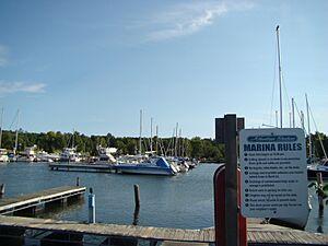 La Pointe Marina