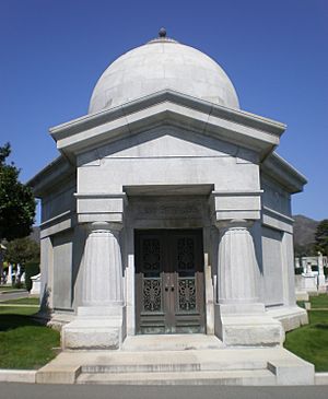 Levi Strauss mausoleum front