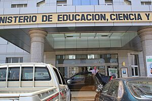 Ministerio de Educación, Ciencia y Deportes (Malabo) (6510104101)