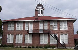 Old Lutz Elementary School side