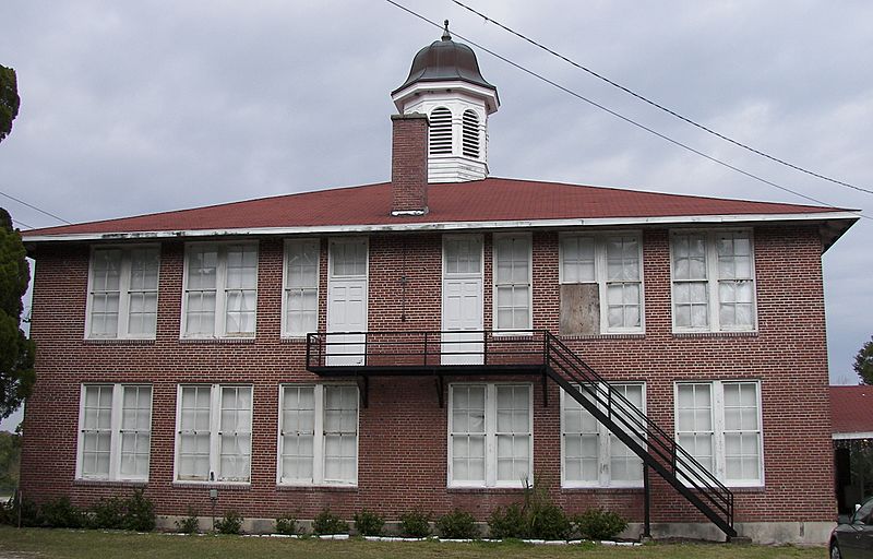 Old Lutz Elementary School side